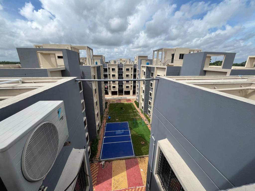  the lake paradise Others