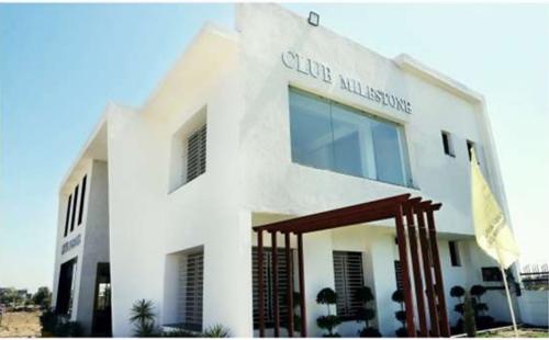 Club House sage-milestone-phase-i-a Club House