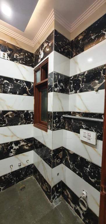  luxury floors Bathroom