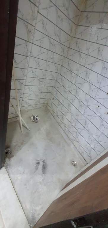  luxury floors Bathroom
