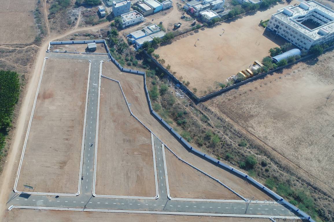  royal residency Plot