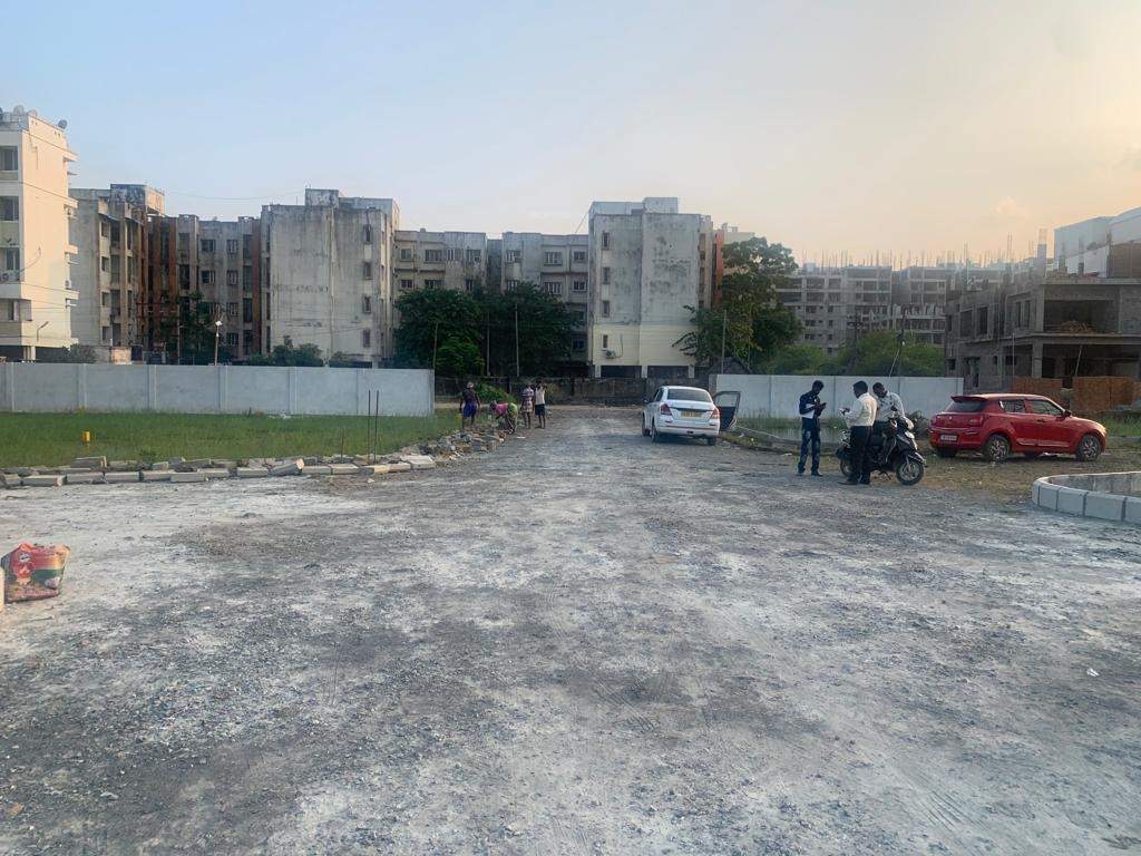  sai garden Plot