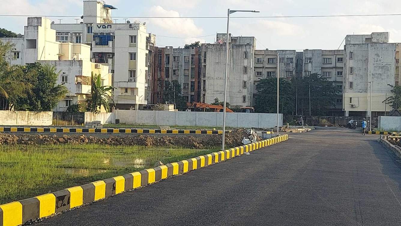  sai garden Plot