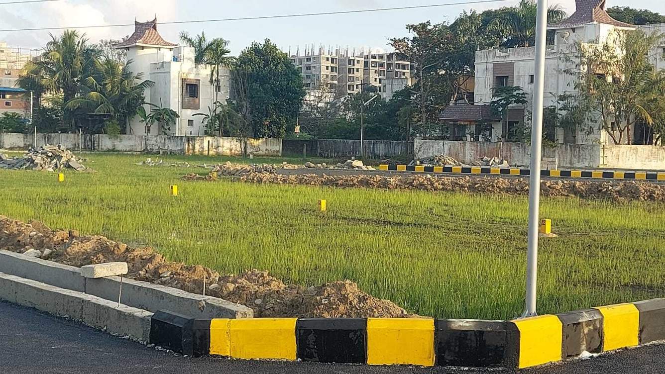 sai garden Plot
