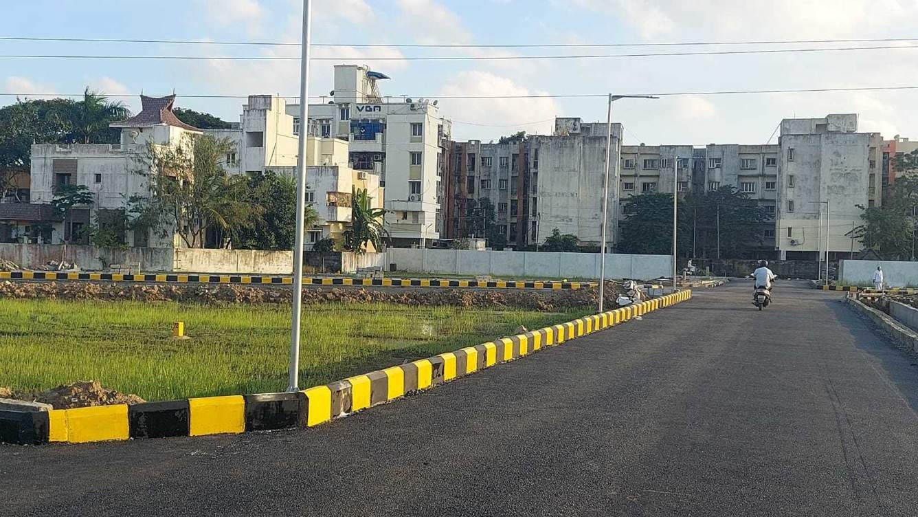  sai garden Plot