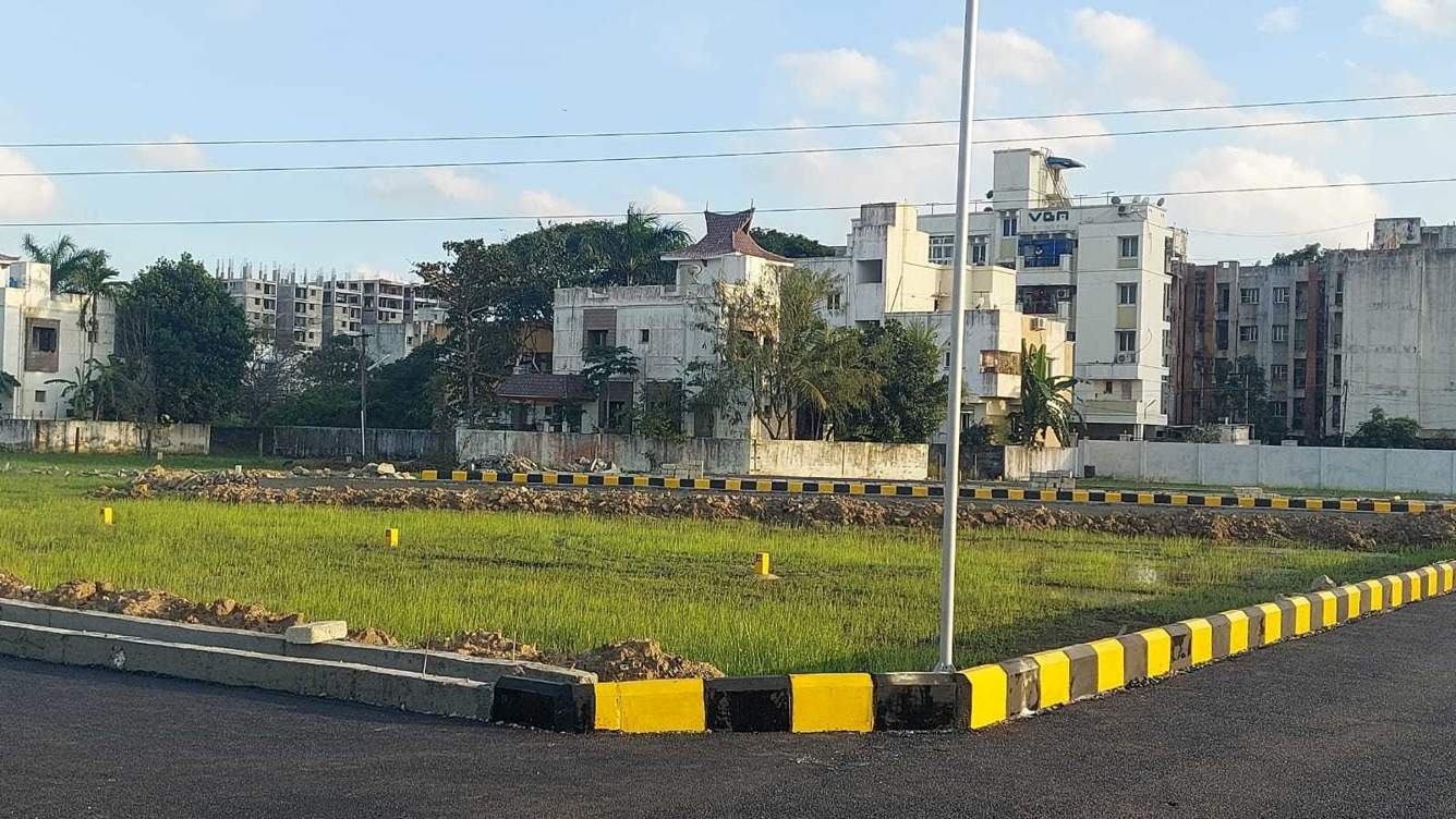  sai garden Plot