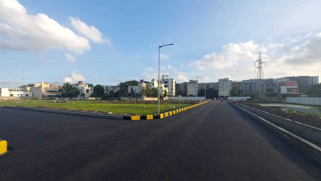 sai garden Plot