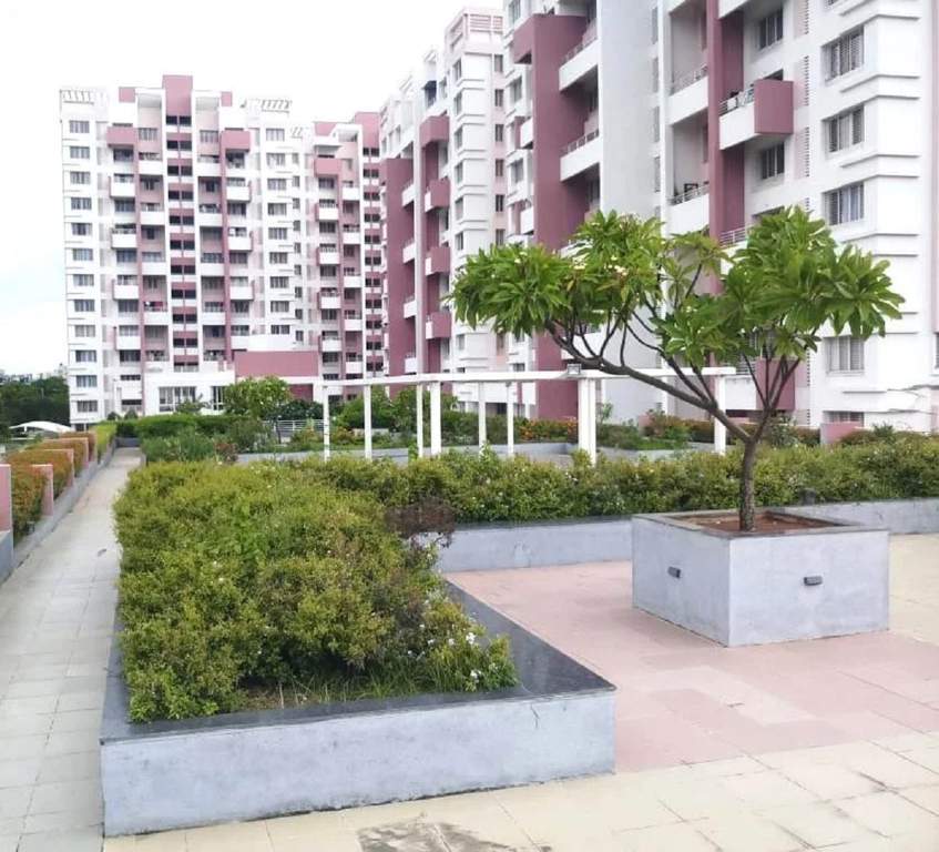 774 sq ft 3 BHK 3T Apartment for Sale in Kumar Construction And