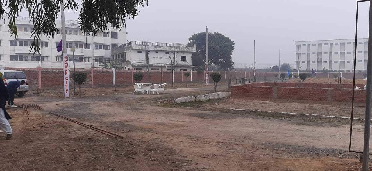  dreams villas Plot
