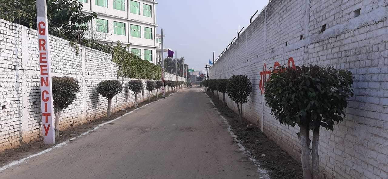  dreams villas Plot