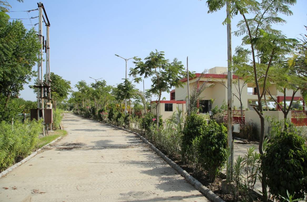  balaji dream city Internal Roads