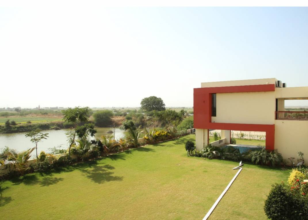  balaji dream city Plot