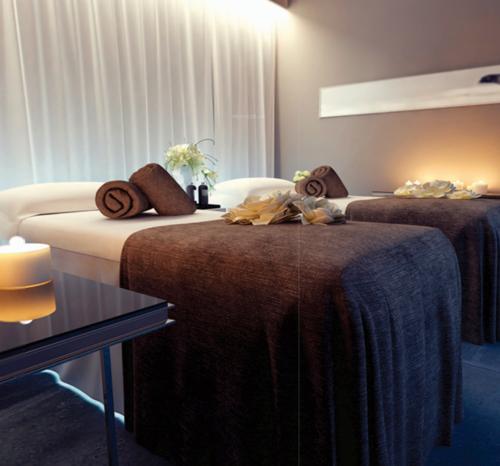  new-world-jaipur-resort Bedroom