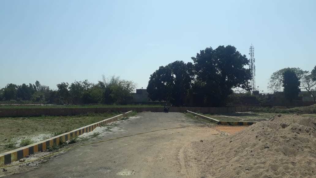  sparsh paradise Plot