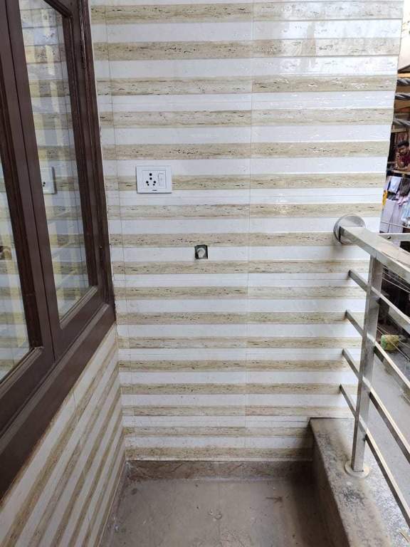  luxury homes Balcony