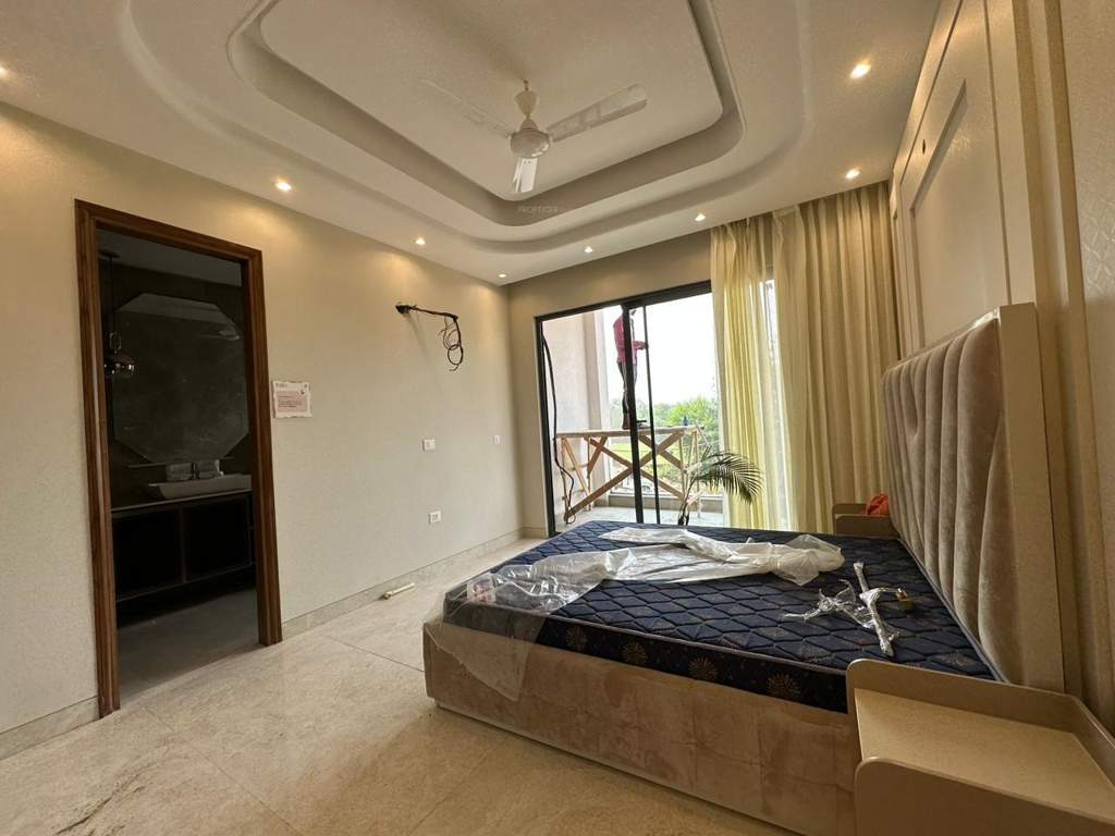  luxury floors 21 Bedroom