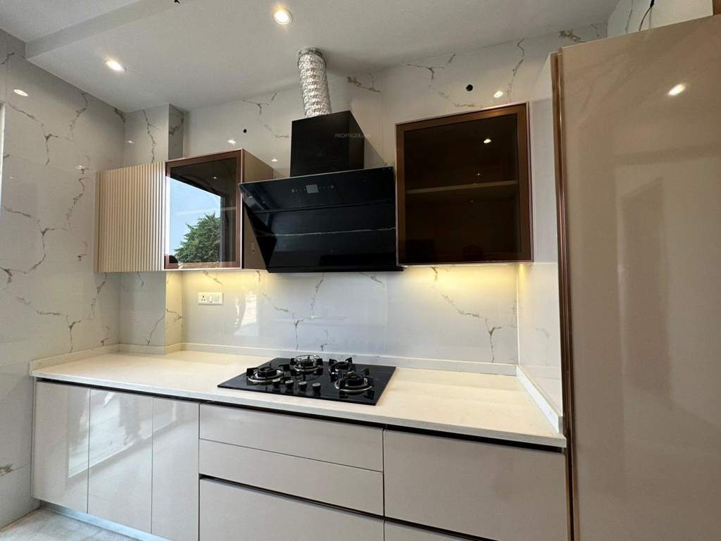  luxury floors 21 Kitchen