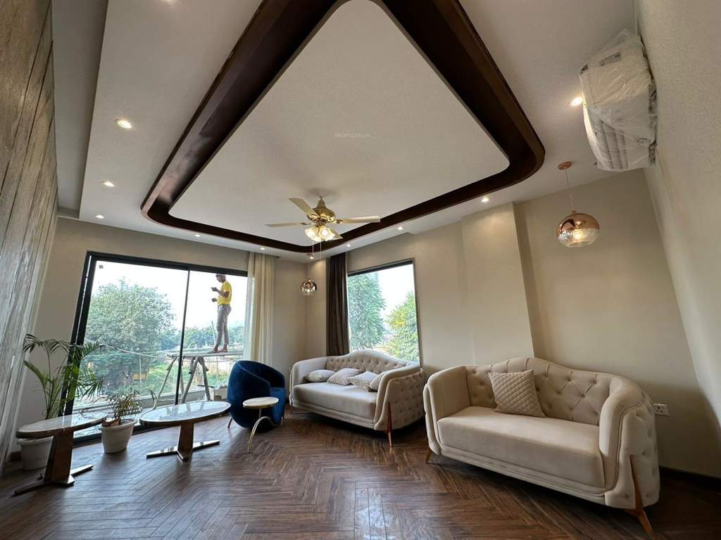  luxury floors 21 Living Area