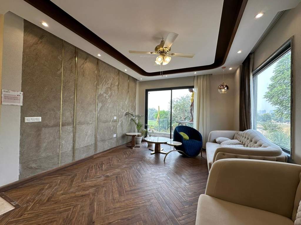  luxury floors 21 Living Area