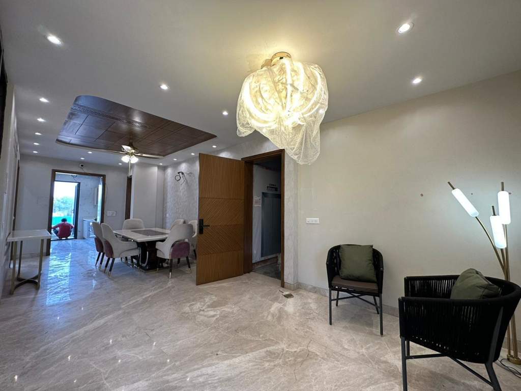  luxury floors 21 Living Area