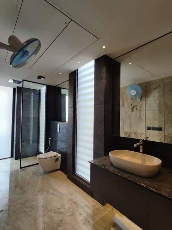  luxury floors 7 Bathroom