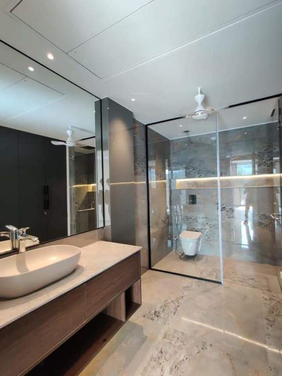  luxury floors 7 Bathroom