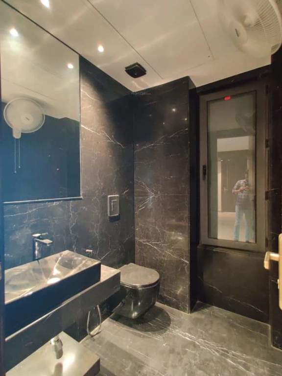  luxury floors 7 Bathroom