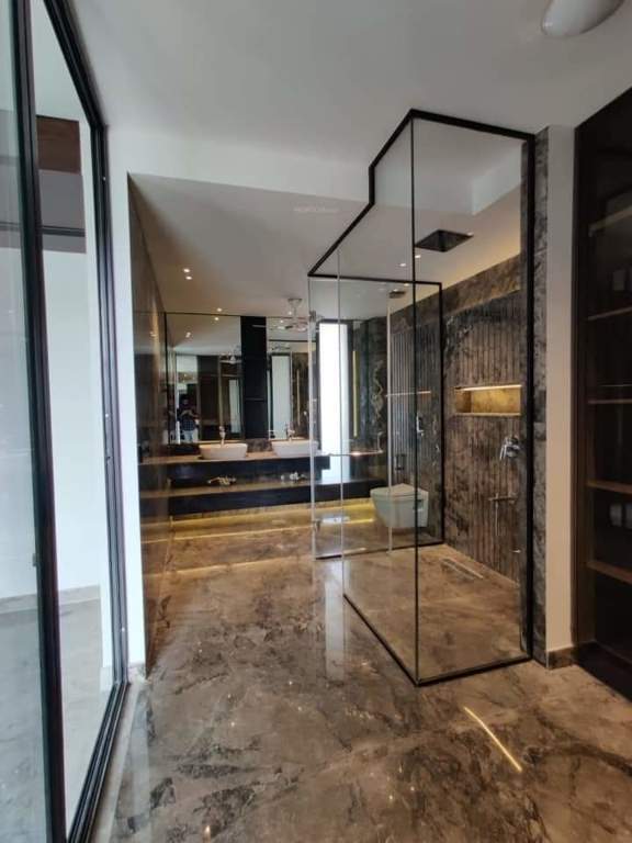  luxury floors 7 Bathroom