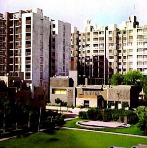  db-city-3bhk-f-block-luxury-tower Elevation