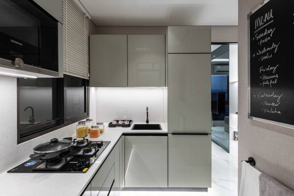 Kitchen midtown-bay Kitchen