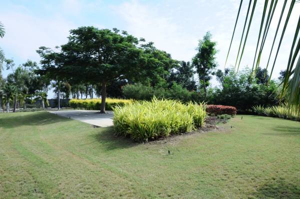  devanagari Landscaped Gardens