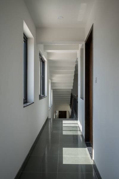  avant-garde-by-ufactor Lobby