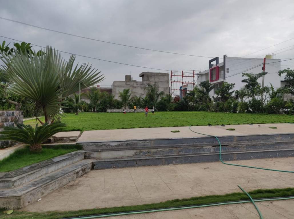  royal town Landscaped Gardens