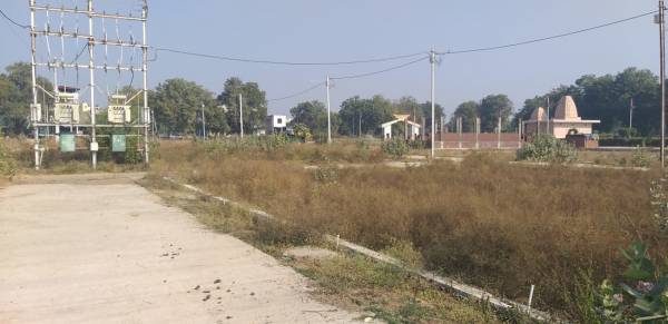  natural-pavitra-nagri- Plot