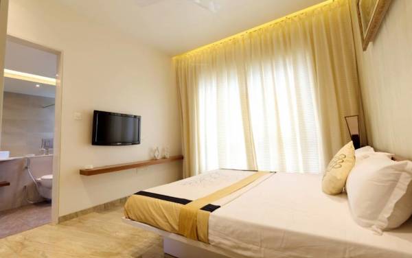  solitaire-building-c-and-d Bedroom