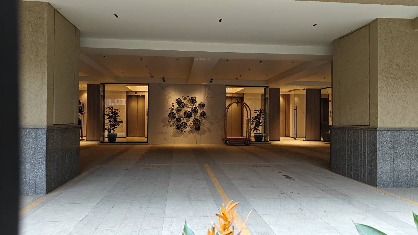  avalon Entrance Lobby