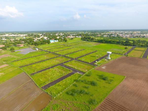 Plot green-valley Plot