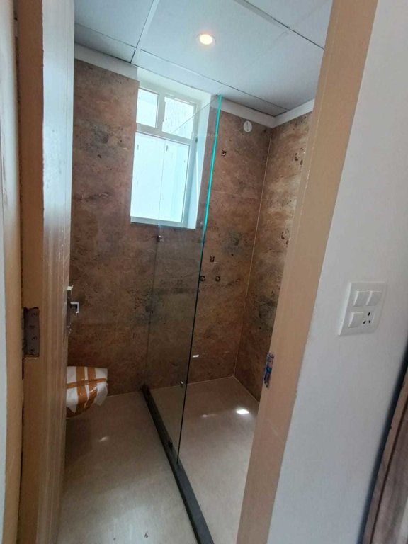  the residence Bathroom