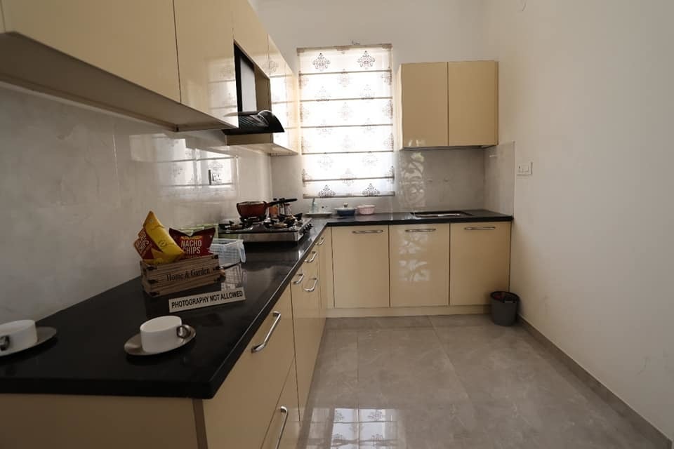  the century park Kitchen