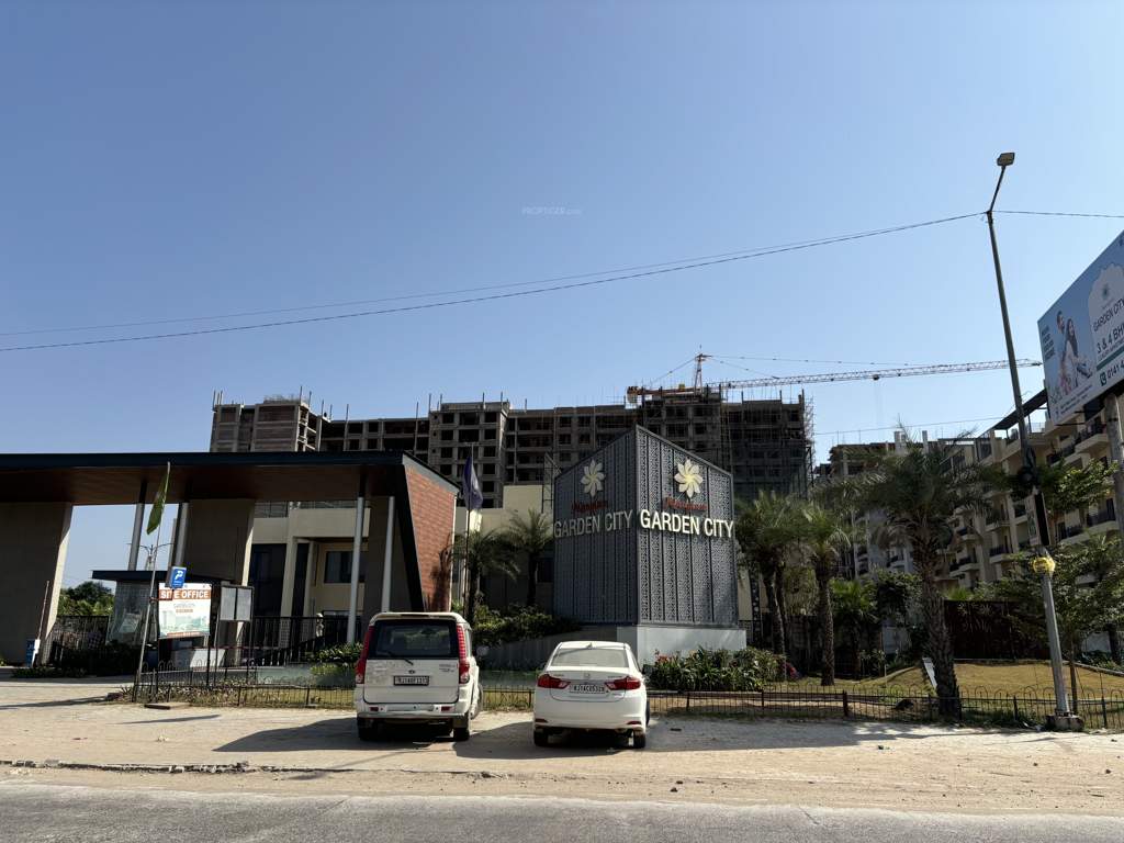  garden city phase 1 Entrance Lobby