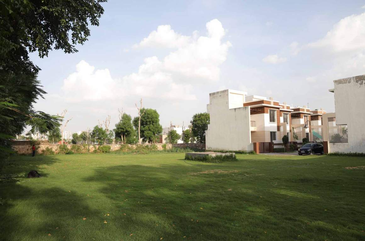  grand homes villas Others