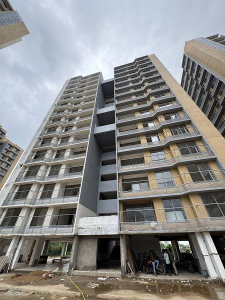 constructionStatus of Arise Vibrant