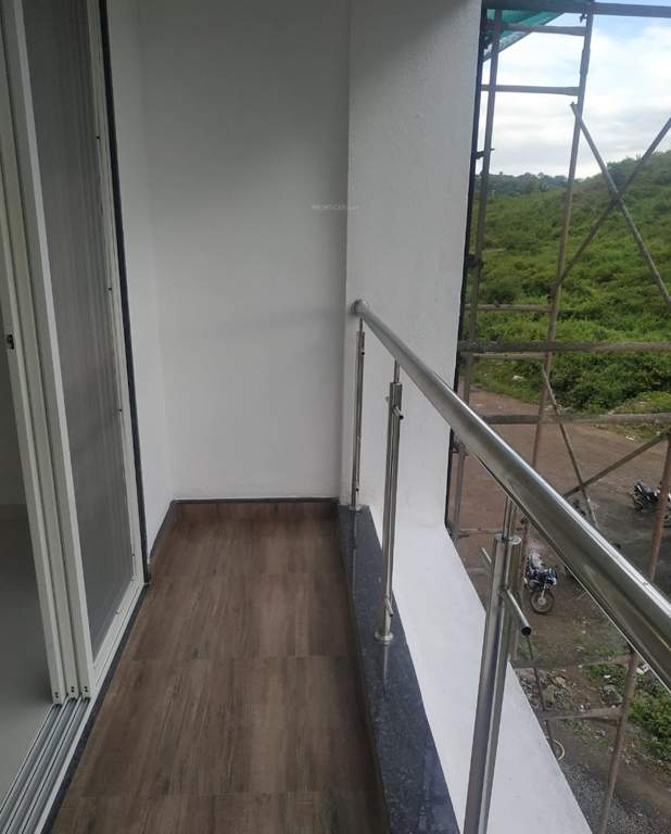  altura hills Balcony
