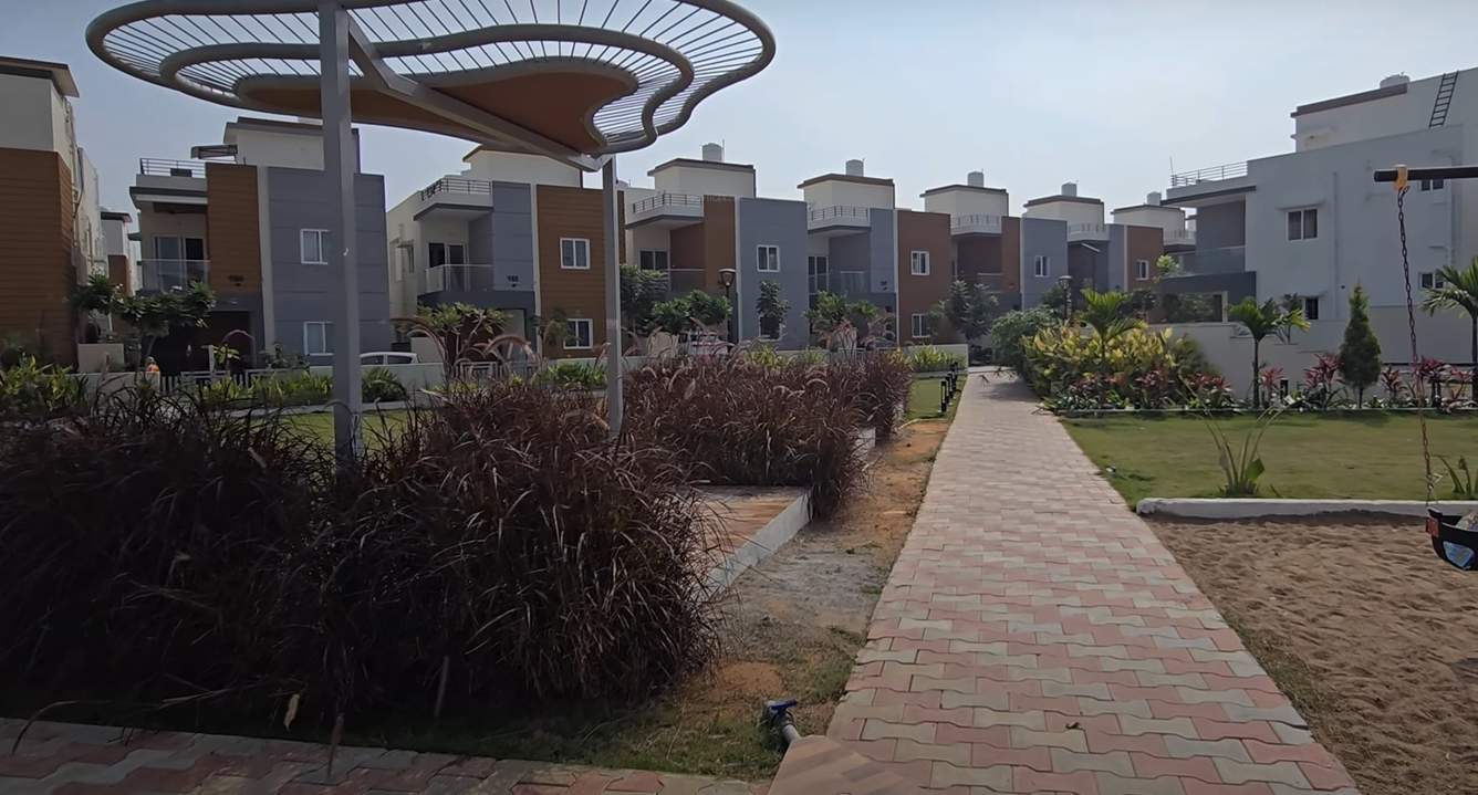  praneeth pranav knightwoods Club House