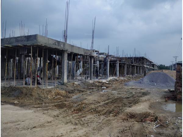 constructionStatus of APR Vaarahi Praveens Hynora