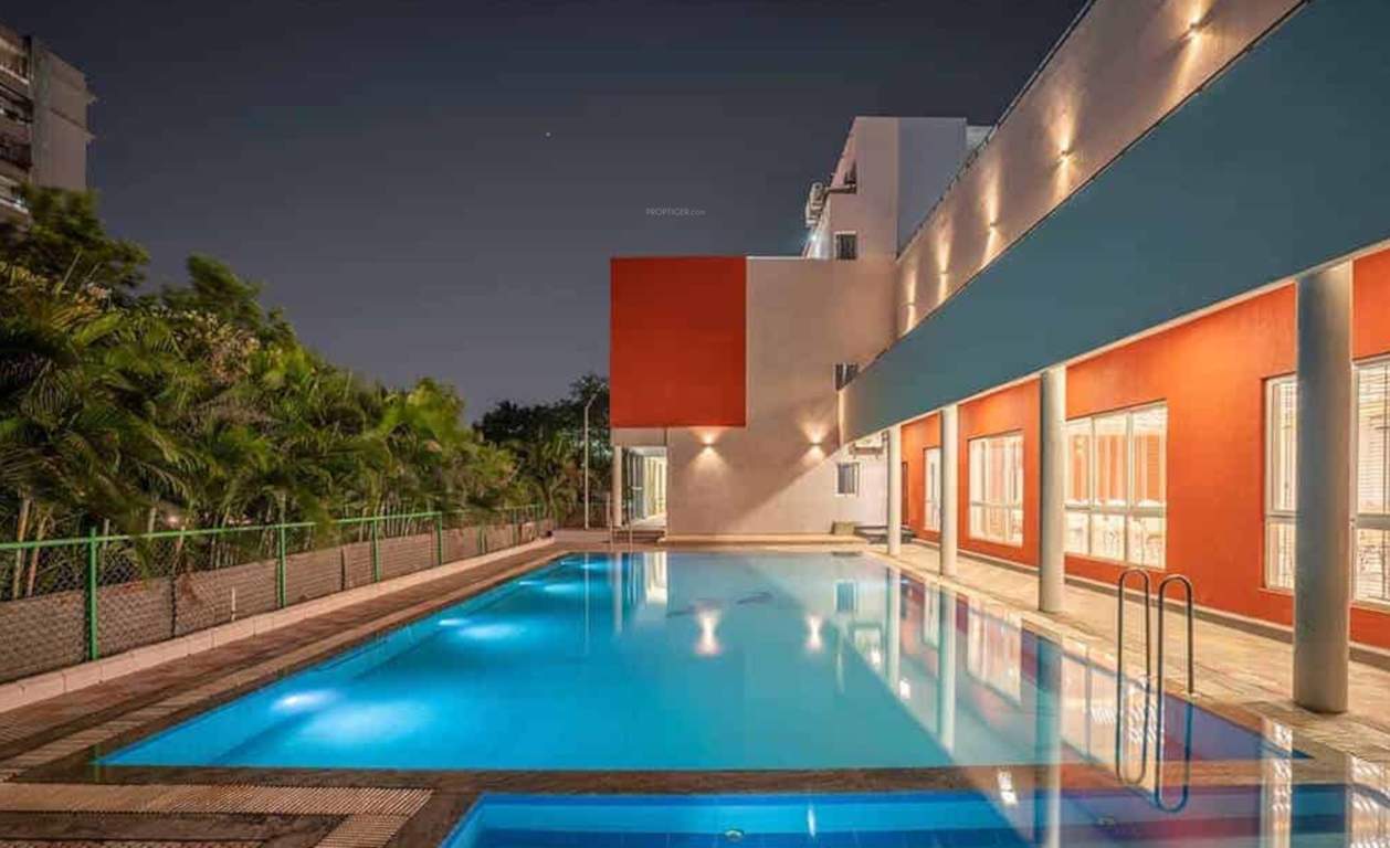  vistas elite tower h Swimming Pool