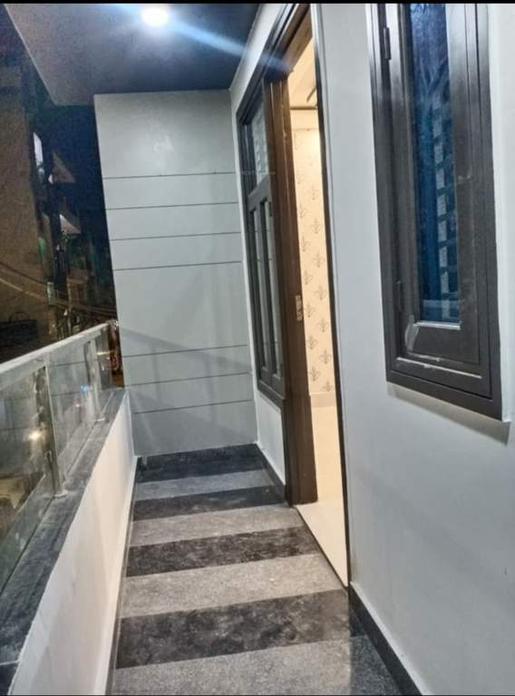  affordable and luxury homes Balcony