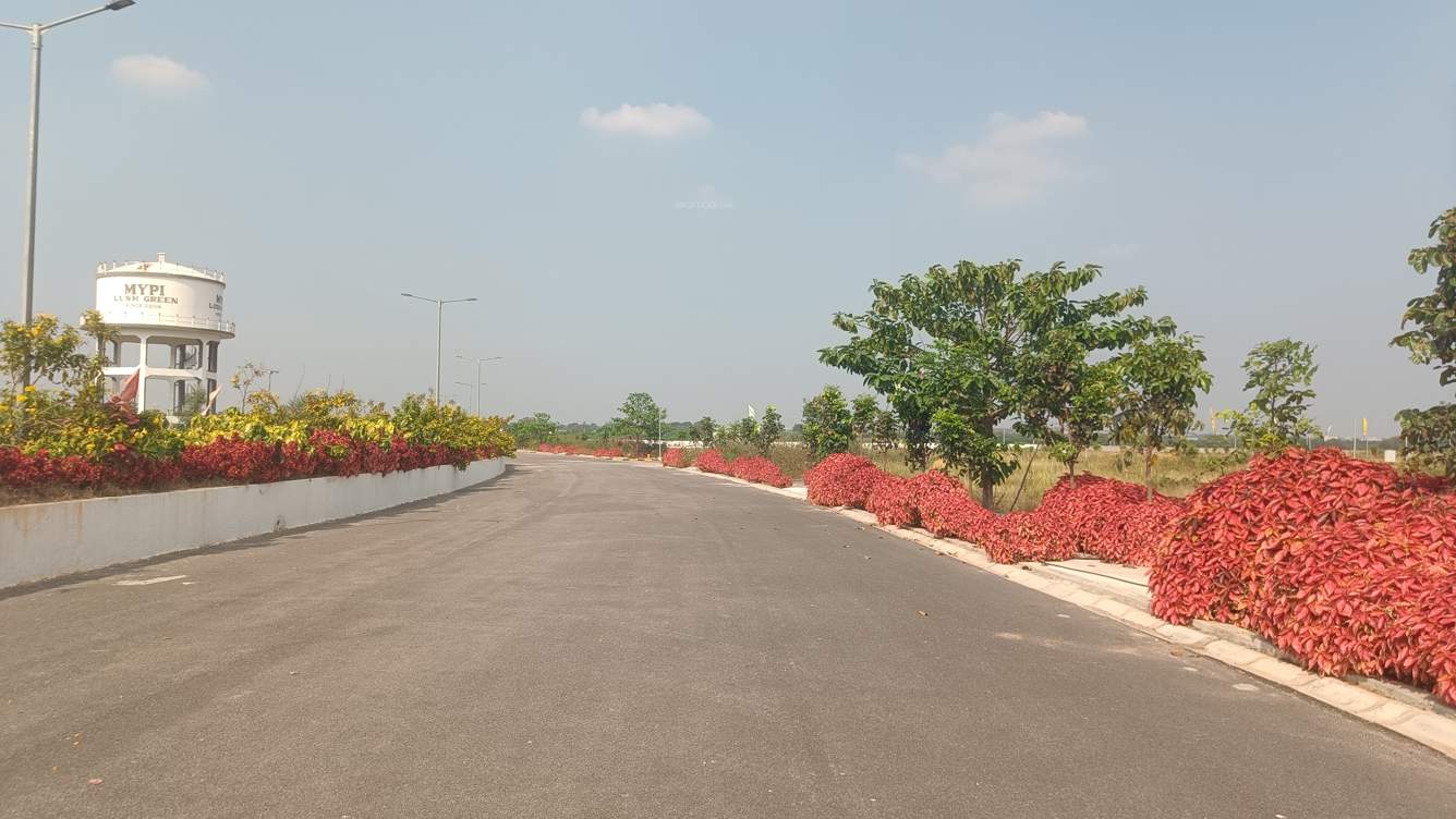  mypi lush green Landscaped Gardens