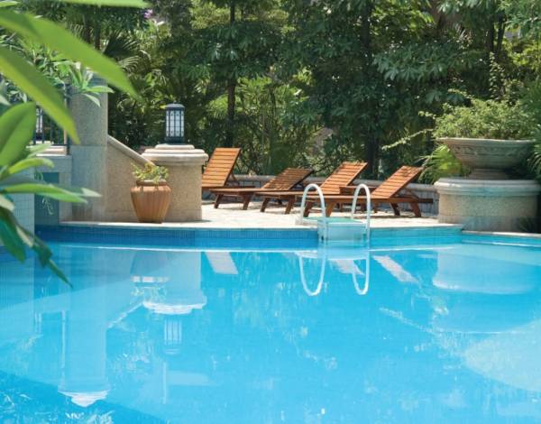  under-the-blue-sky Swimming Pool