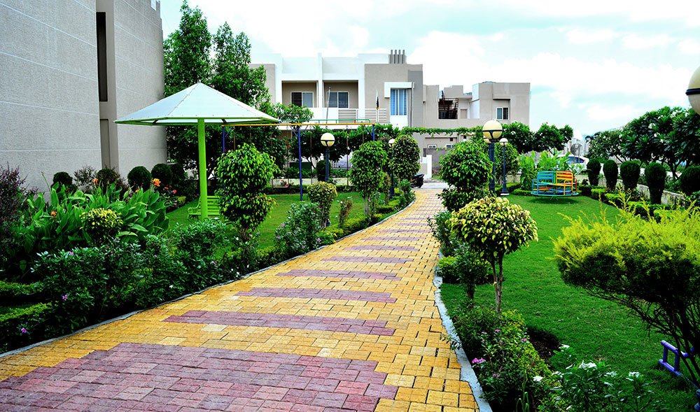  city phase iii Paved Compound